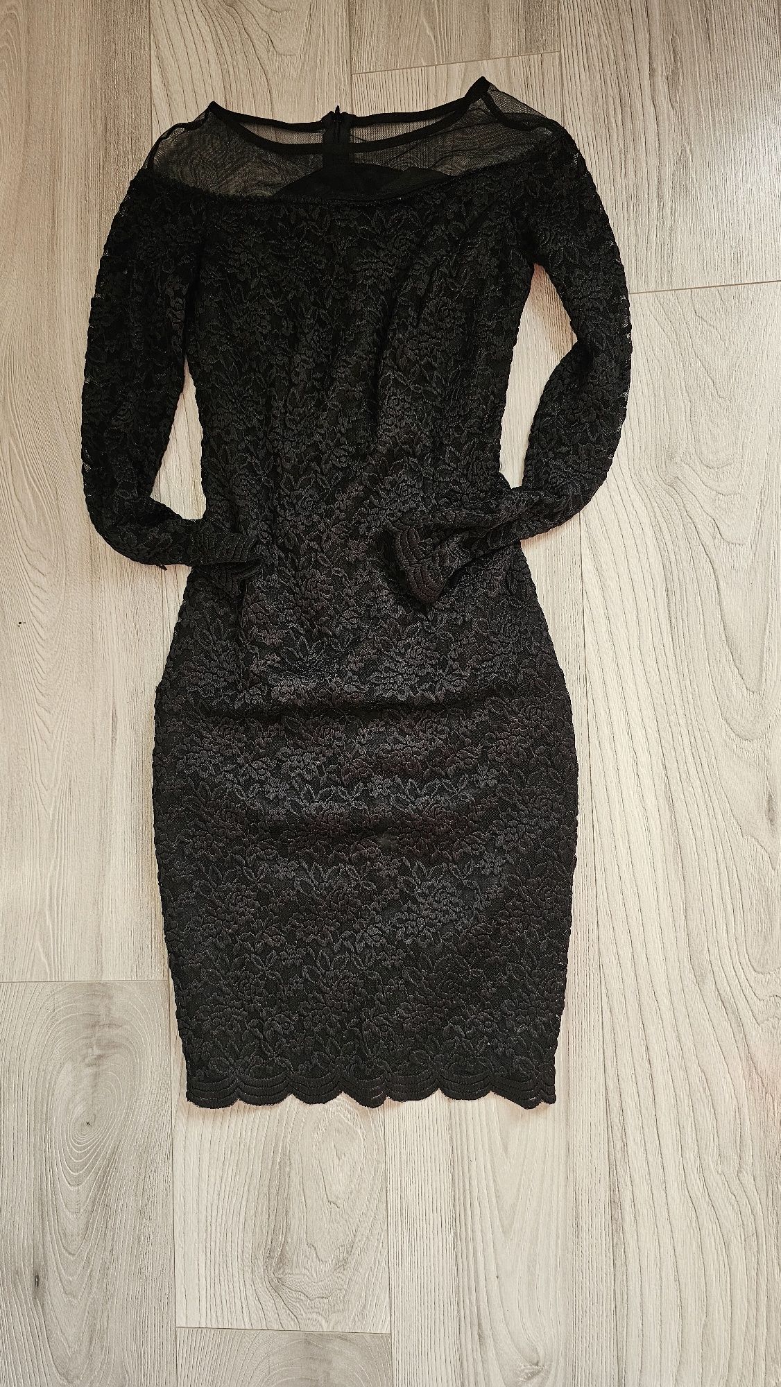 Rochie neagra din dantela