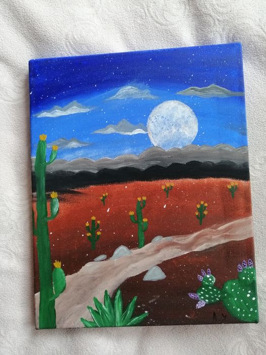 Пълнолуние в пустинята с кактуси