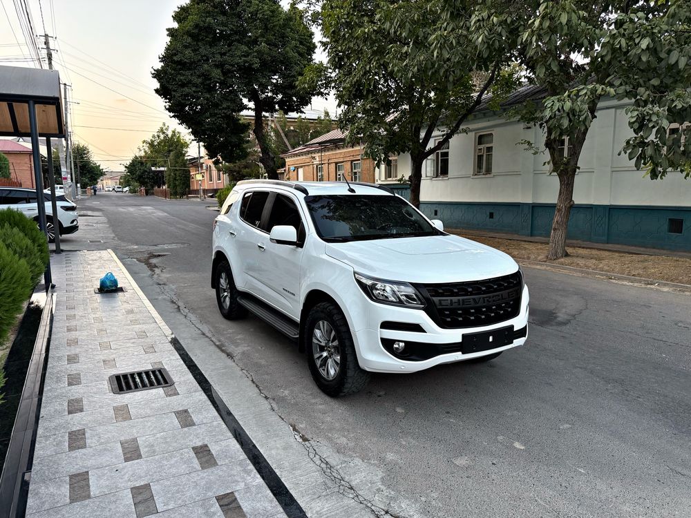 Trailblazer LTZ Full Позиция Состаяние Зор Пробег 74000Км