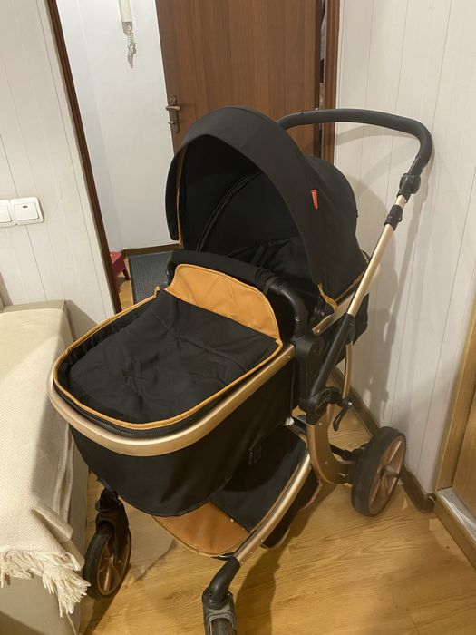 Коляска прогулочная