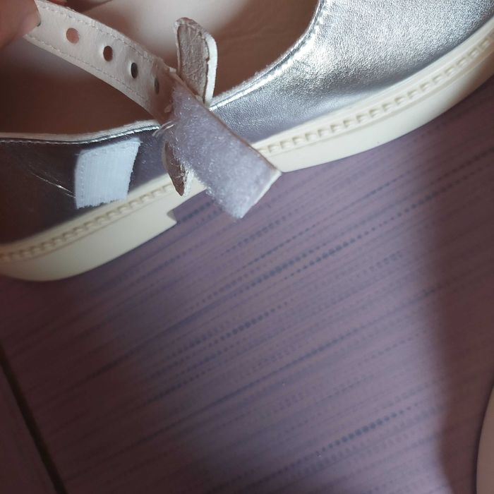 Pantofi evenimente argintii cu perle 36