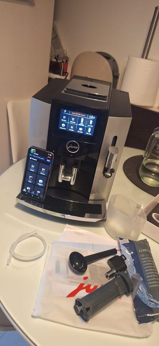 Jura S8 Professional Aroma Moonlight Silver