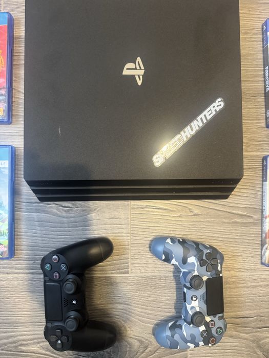 PlayStation 4 Pro 1 T+ Pachet de Jocuri de Top