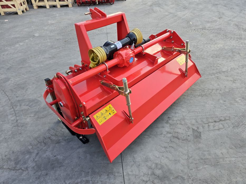 Freza de pământ agricola 1.8m Noua