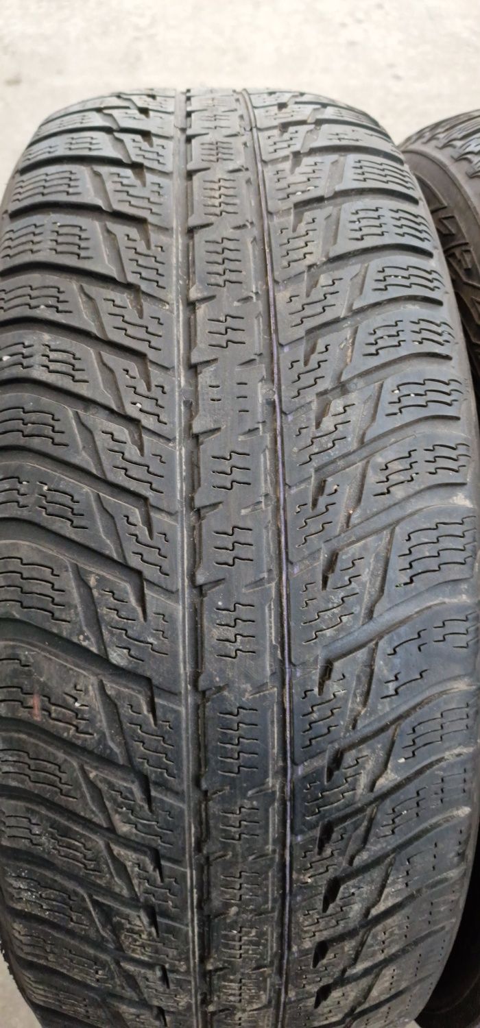 235 60 17 Nokian 4 anvelope iarna
