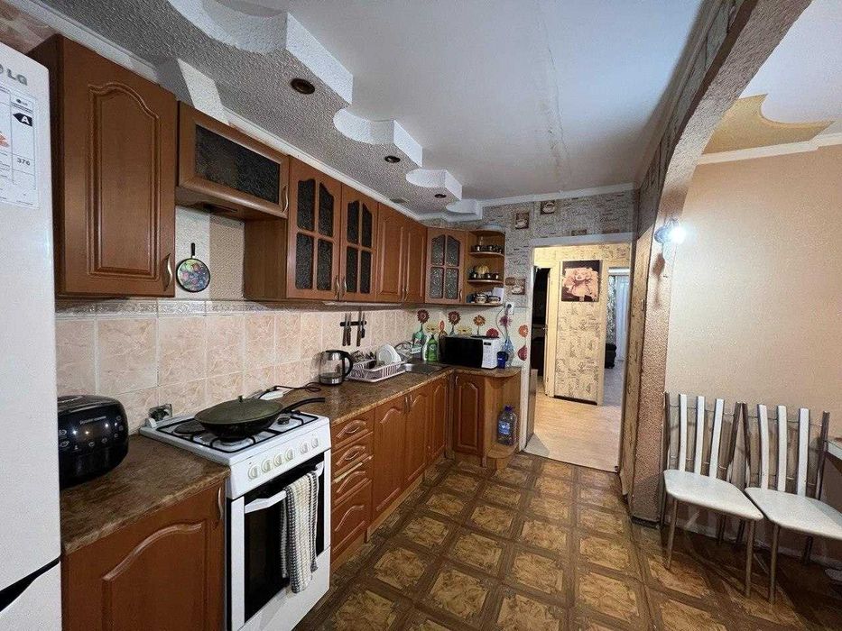 **Продам 3х студию улуч.план. в 68 квартале