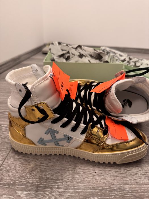Papuci off white