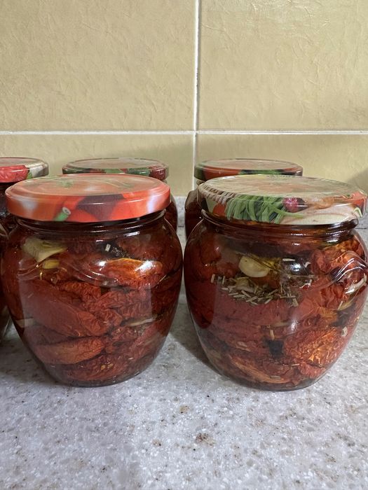 Вяленые томаты и сливы