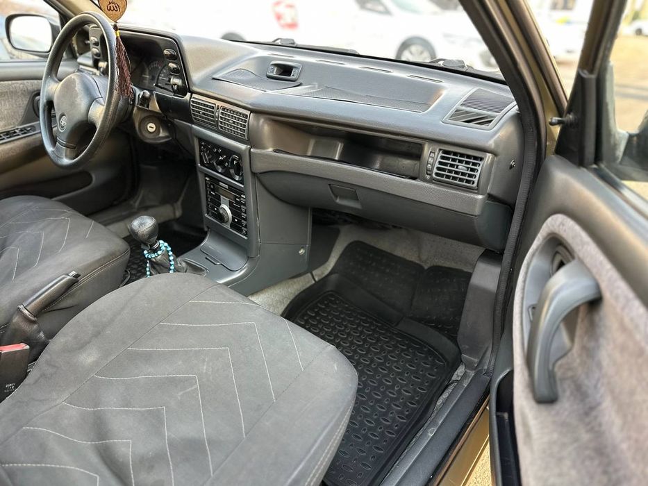 Продаётся нексия 1 сонс трамблёр