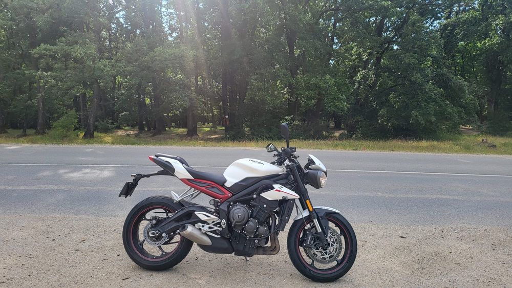 Triumph Street Triple R