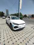 Byd e2 avtomobili sotuvda Andijon avtosalonida