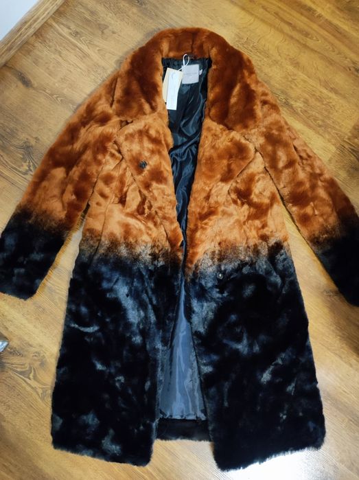 Haină de blană artificială