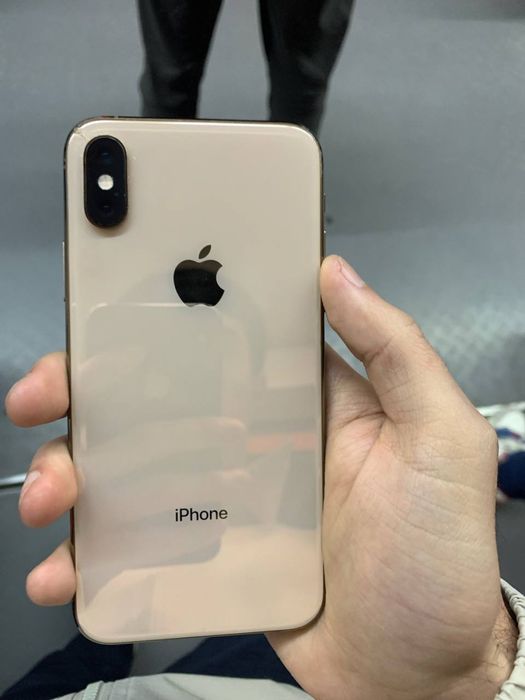 iPhone XS sotiladi