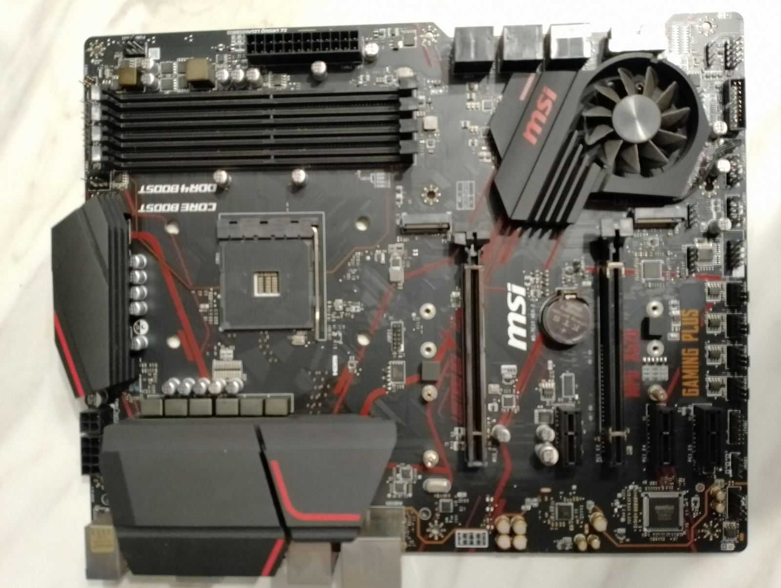 Дънна платка MSI X570 GAMING PLUS /AM4/