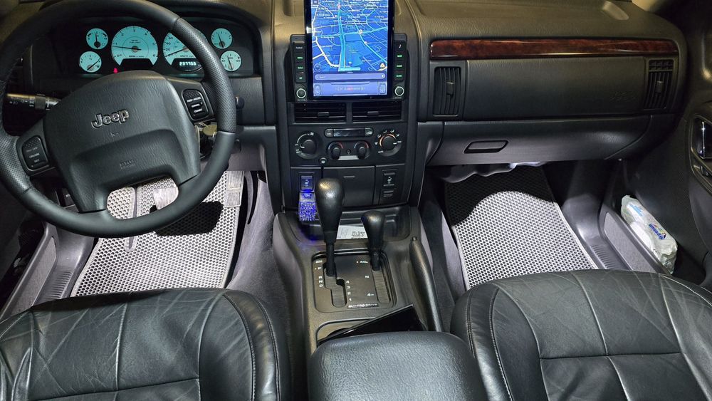 Jeep Grand Cherokee autoutilitară
