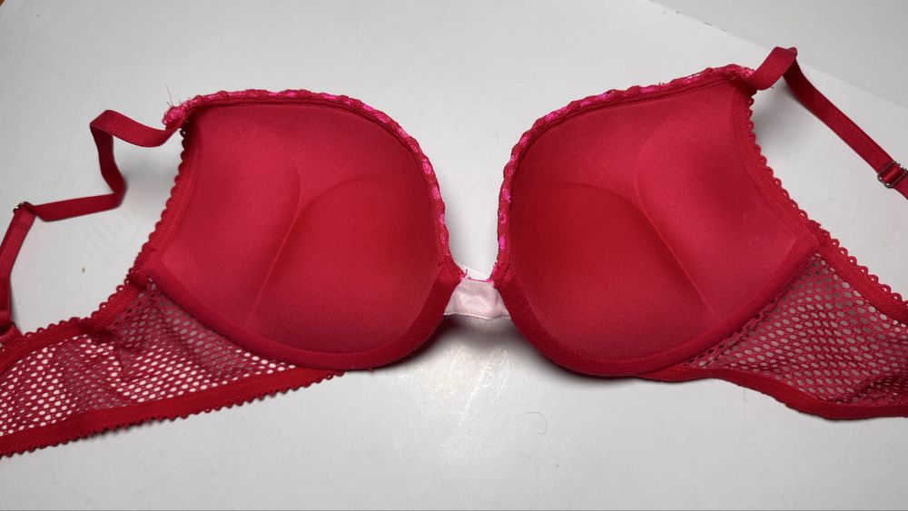 Victoria’s Secret Bobmshell Extra Push up Sutien