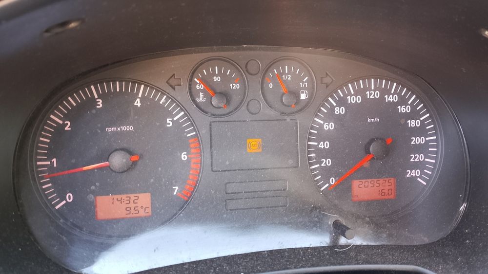 Propietar toate actele.la.zi.fiscal pe.loc.