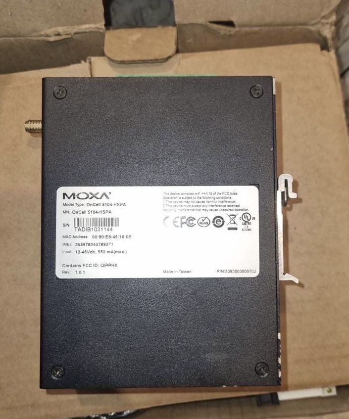 Промышленный роутер MOXA OnCell 5104