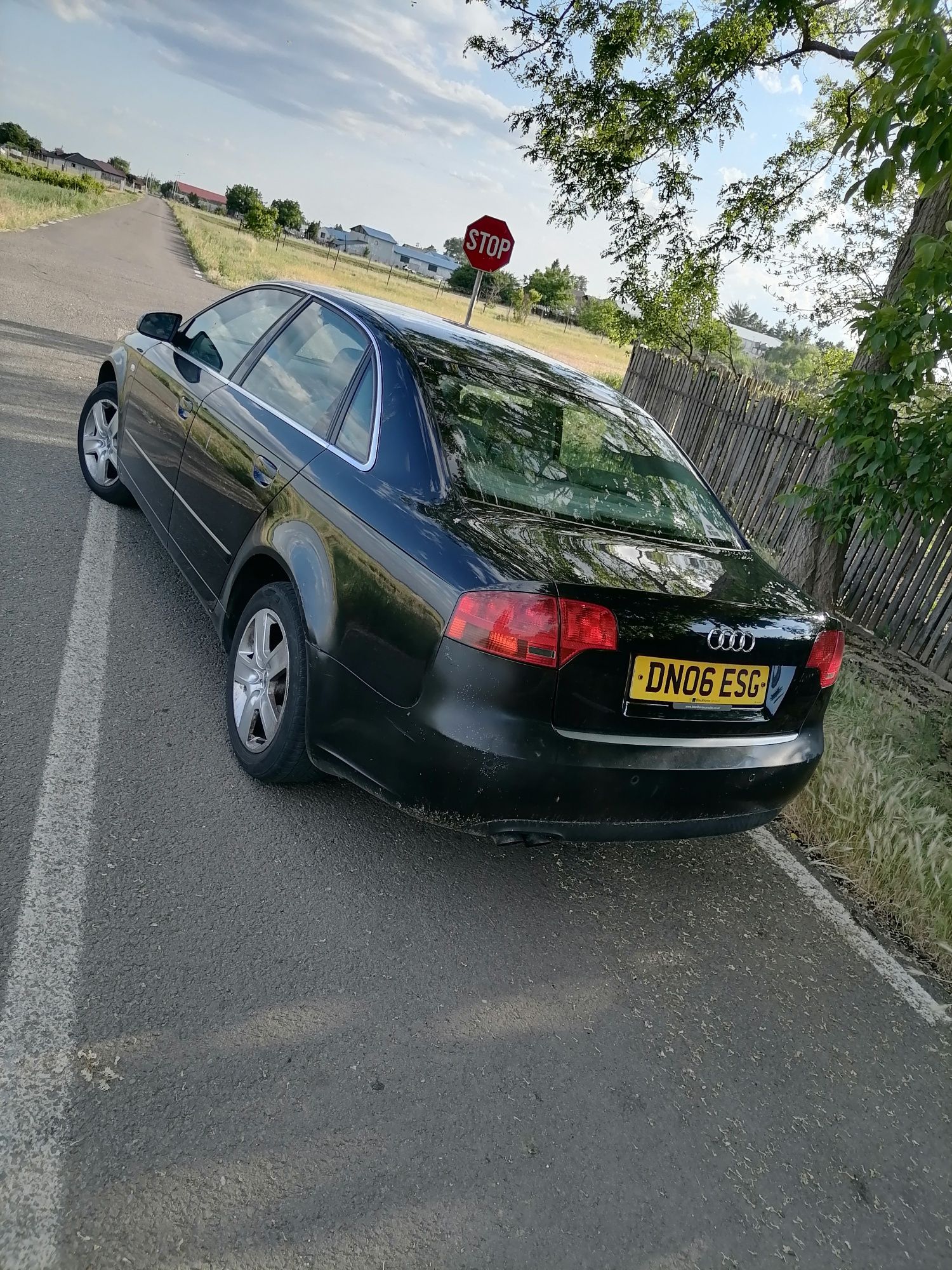 Dezmembrez Audi A4 b7 1.9 TDI BRB 116 CP