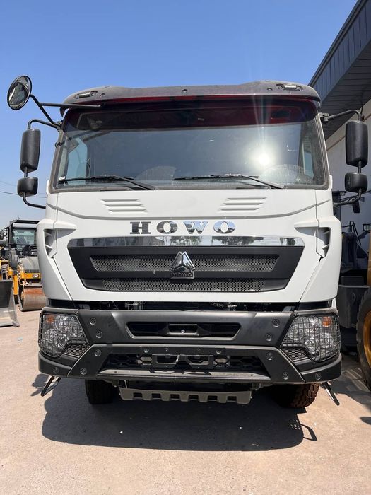 Самосвал HOWO 25 тн