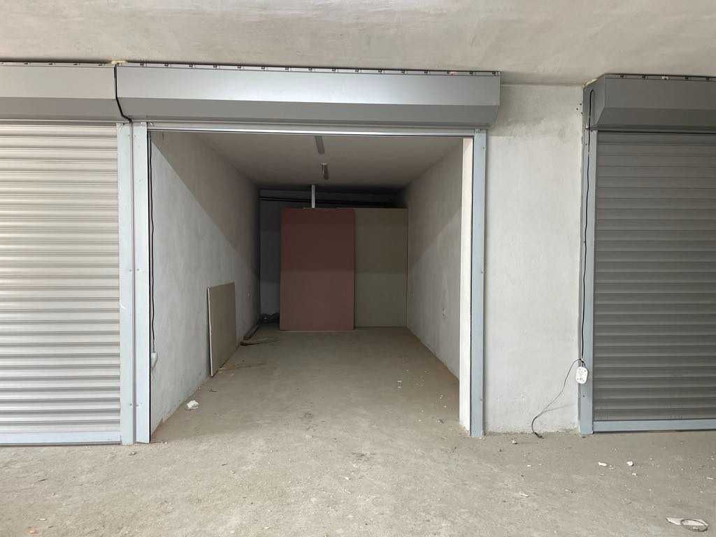 Гараж с ролетна врата в гр.Шумен, кв.Тракия