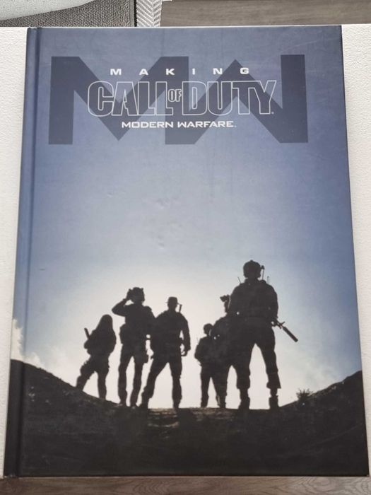 Carte COD Making Call of Duty: Modern Warfare / Impecabila