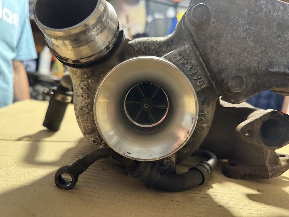 Turbina turbo BMW Seria 5 E60 E61 E90 E91 E92 2.0d 177cp N47