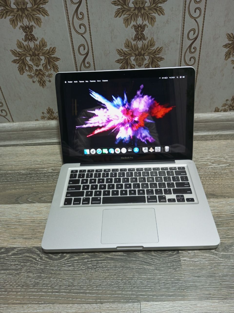 MacBook Pro mid 12 core i5   4/256gb