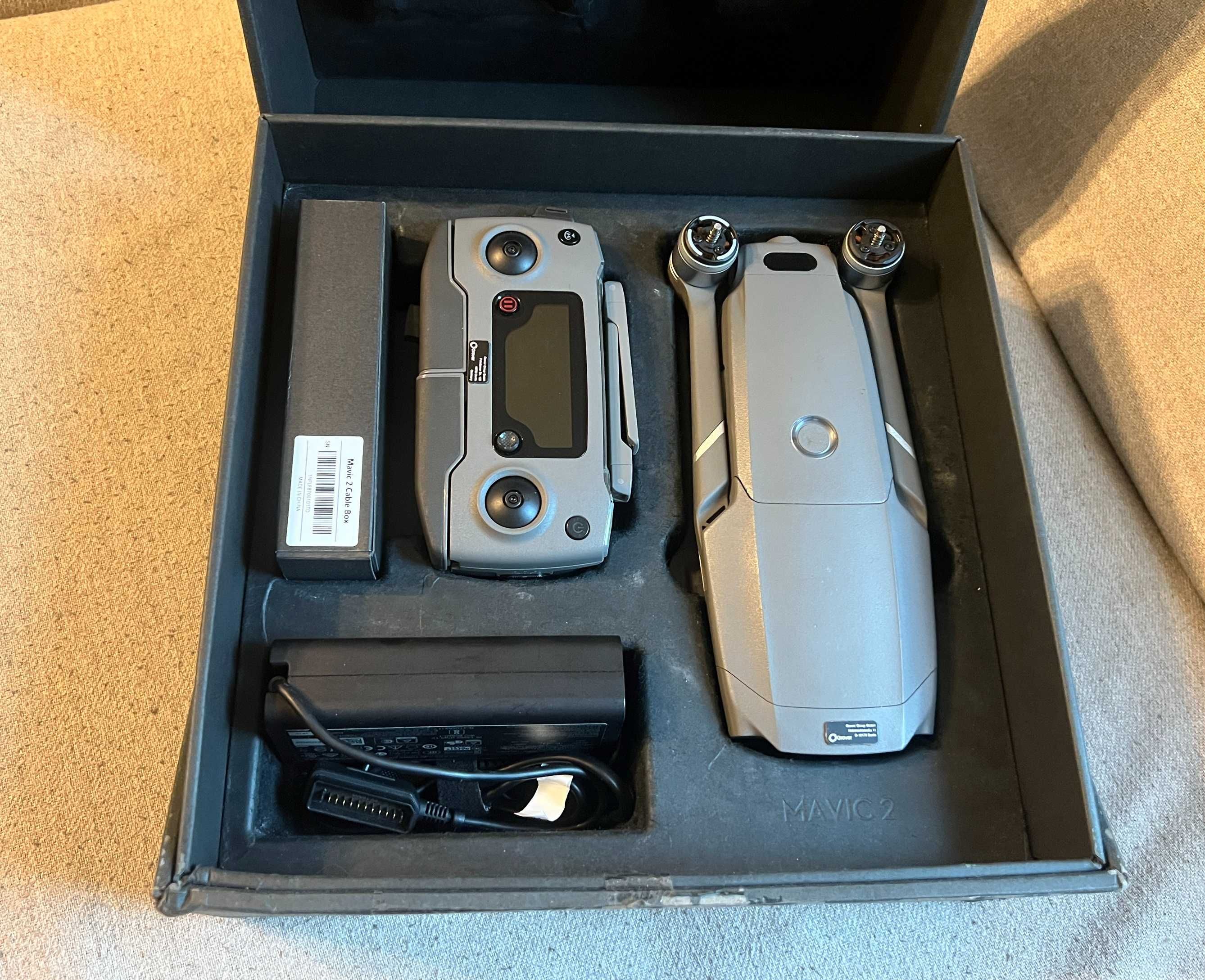 Drona DJI Mavic 2 Pro 4K - stare foarte buna - cutie - 2 baterii