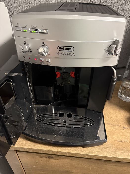 Expresor Delonghi Magnifica Stare foarte buna