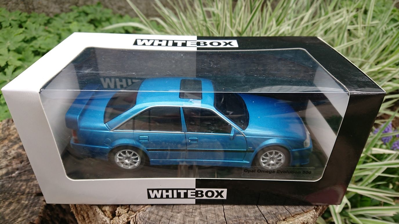 whitebox opel omega evo 500 макет на кола