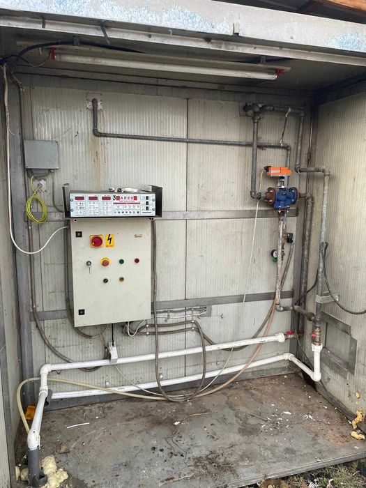 Vand uscator cherestea si masina gaurit multiplu.