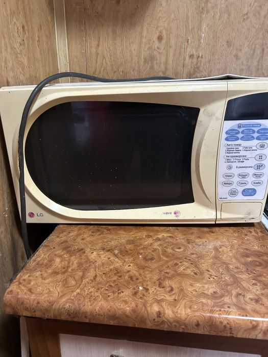 Продам микроволновку б/у