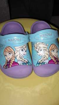 Papuci de casa cu Ana si Elsa frozan !