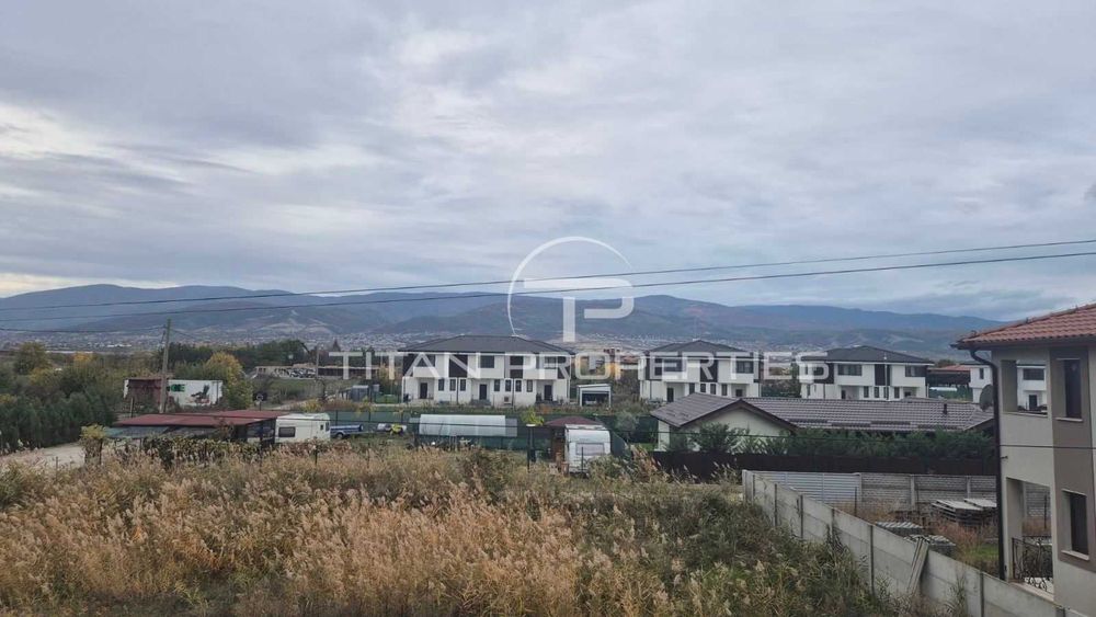 Продава се Тристаен апартамент в Пловдив, Беломорски - 125 кв.м за 1401 €/кв.м - Снимка #8