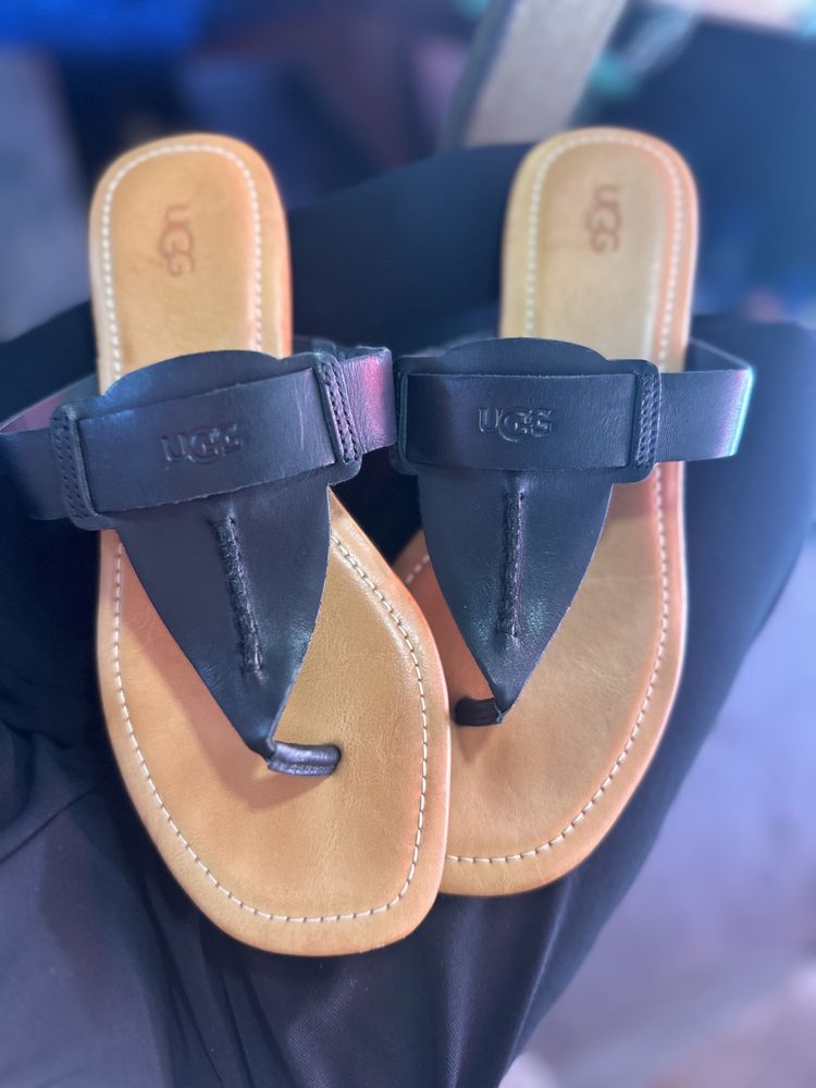 Чехли UGG естествена кожа
