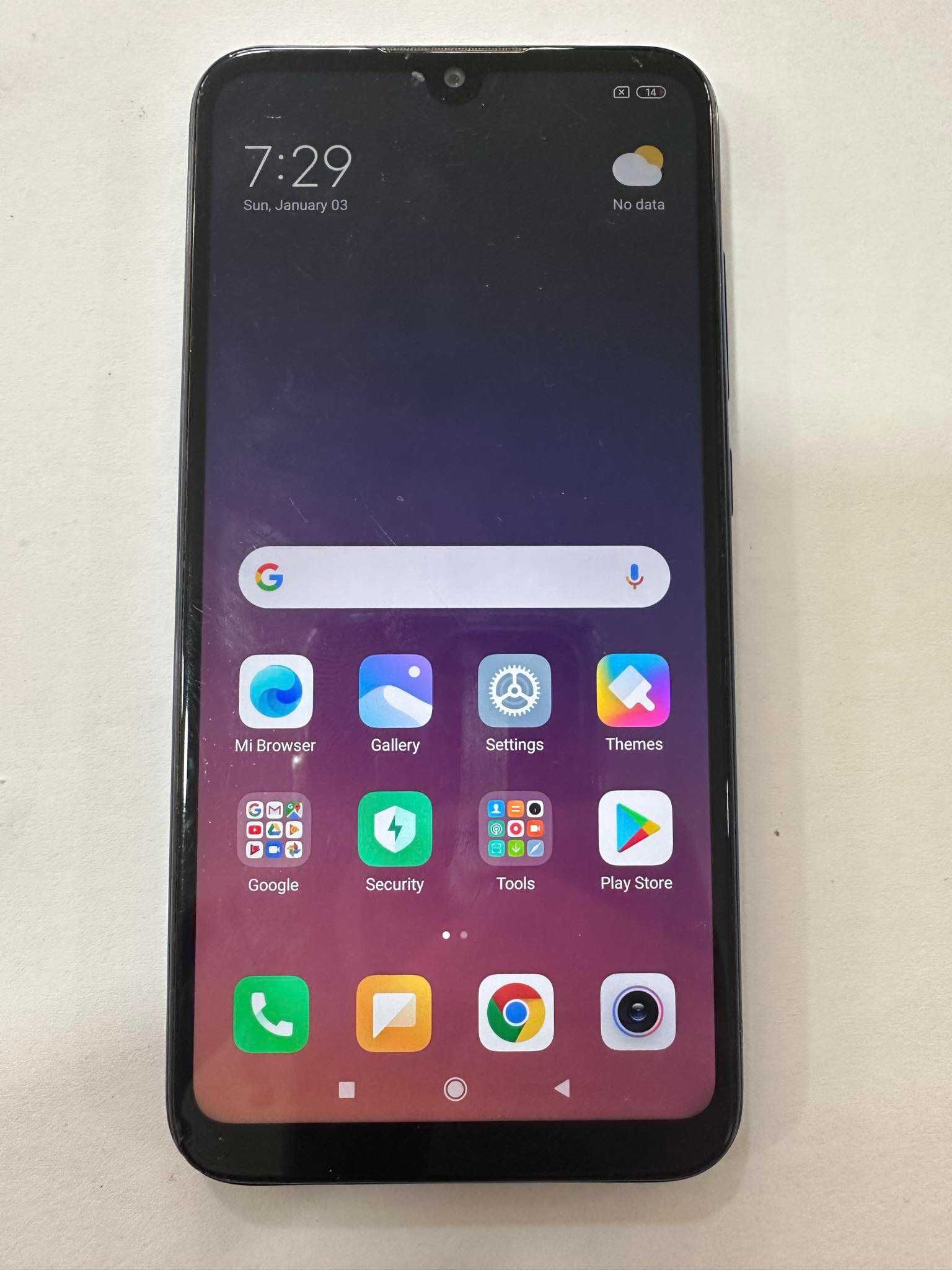 Продавам  Xiaomi Mi Play 64GB Dual Sim Black