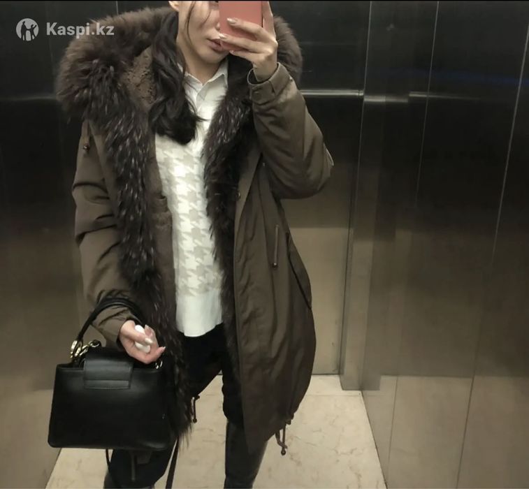 Зимняя парка пуховик куртка