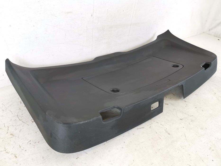 Вътрешна декоративна облицовка на задната врата Порше Кайен / Porsche