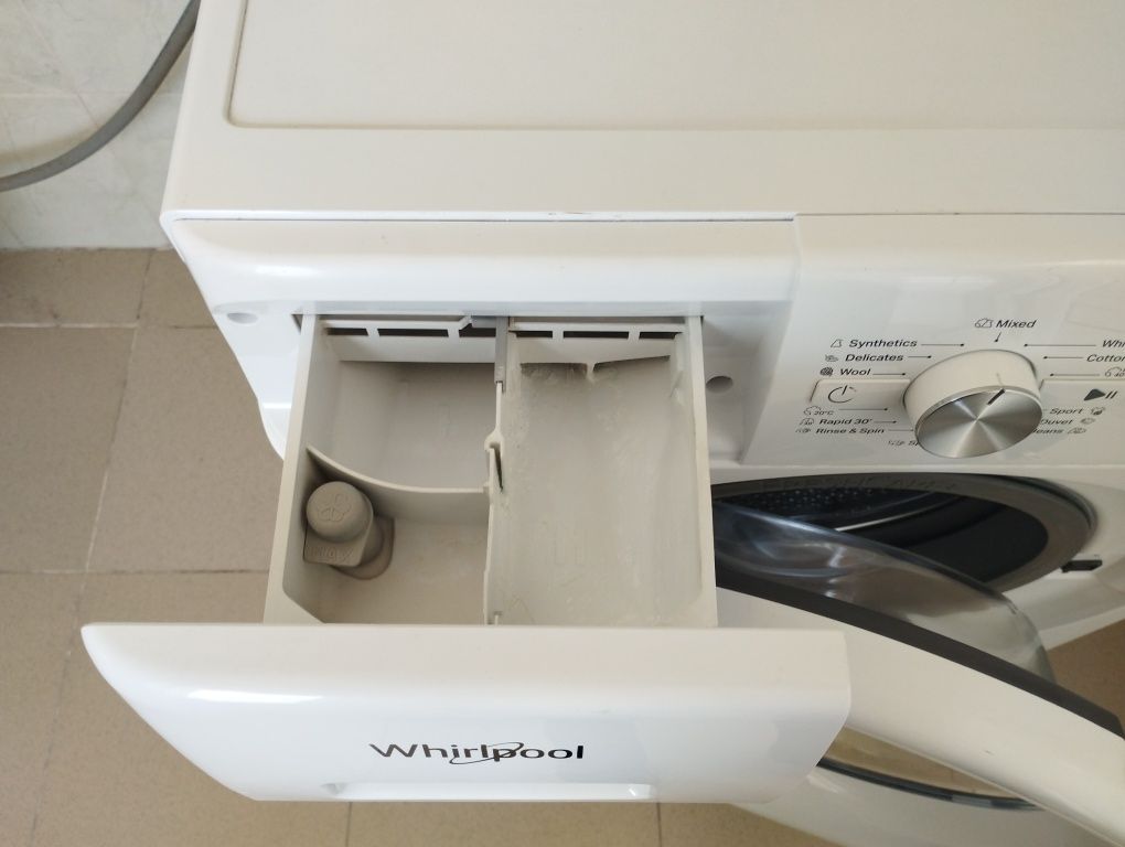 Пералня whirlpool  в пълна изправност