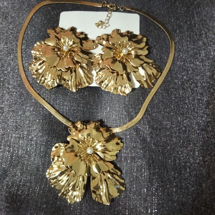 Продам праздничный набор