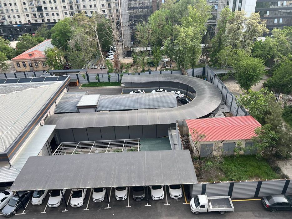 Сдаю 3 комнатная евро квартира со всеми удобствами возле метро Минор.