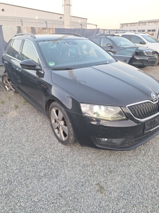 Oglinzi oglinda Skoda Octavia 3 break cu rabatare electrica