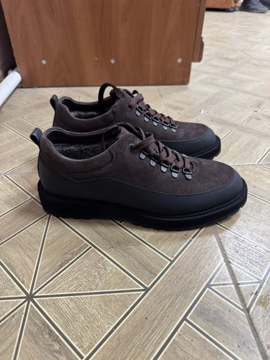 Продам зимний батинка новый размер не подошло большомерит продам свою