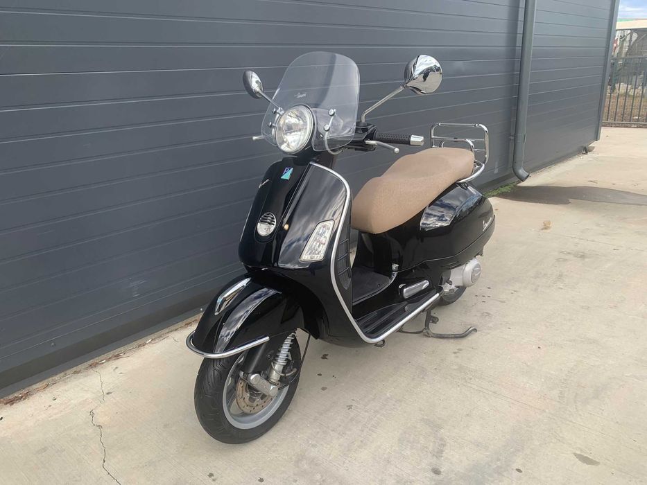 funmoto piaggio vespa gts 250 parbriz revizie facuta