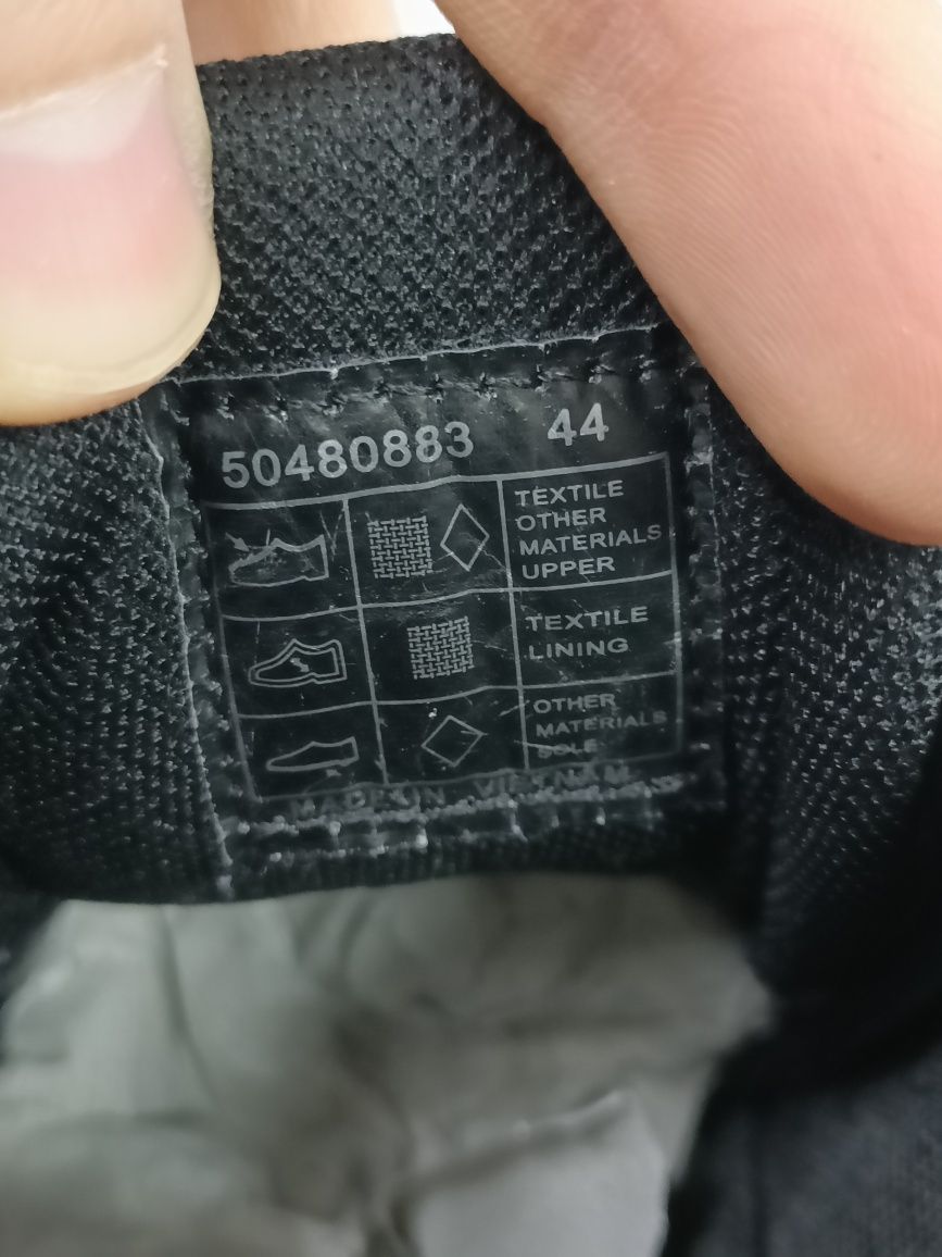 Сникърси Boss номер 44 код 15A