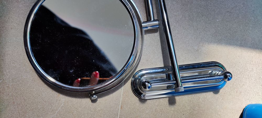 Oglinda cosmetica baie cu mărire pentru pensat