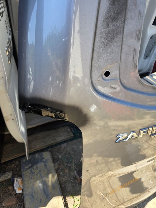 Peugeot Traveller Opel Zafira Life врата багажник