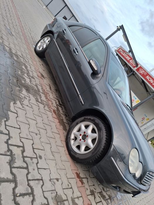 Vand Mercedes-Benz