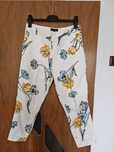 Pantaloni alb dama, cu desene florale
